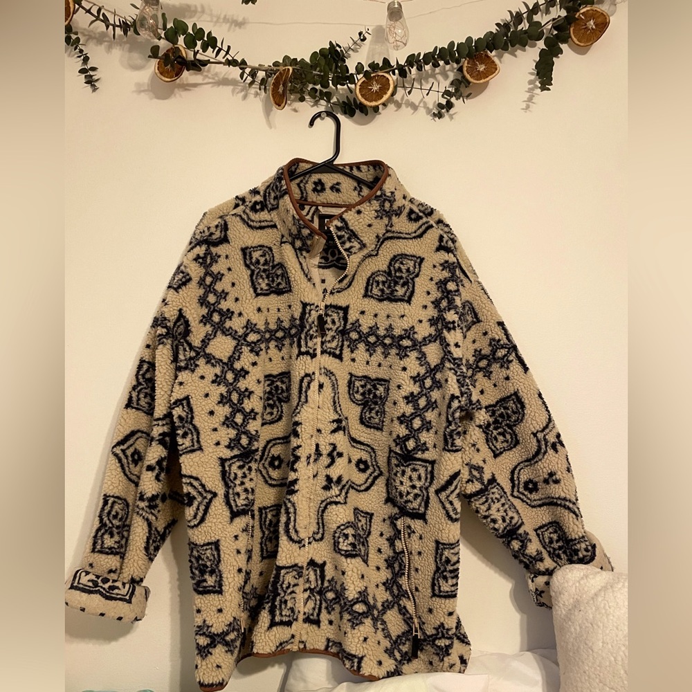 BDG urban outfitters Sherpa jacket